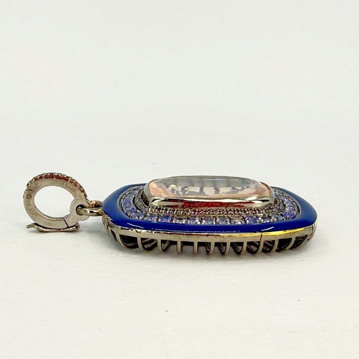 DARK PARADISE PENDANT
