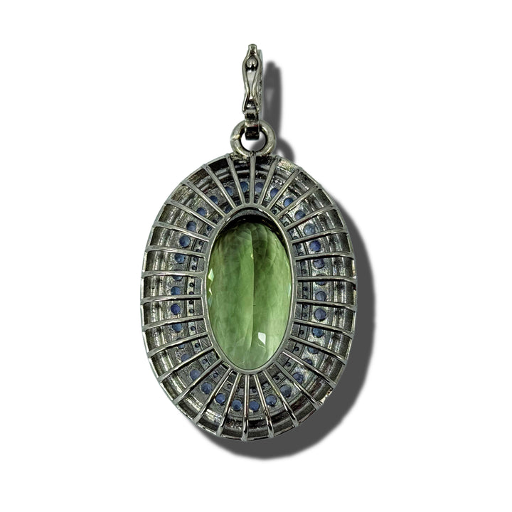 GREEN GRASS PENDANT