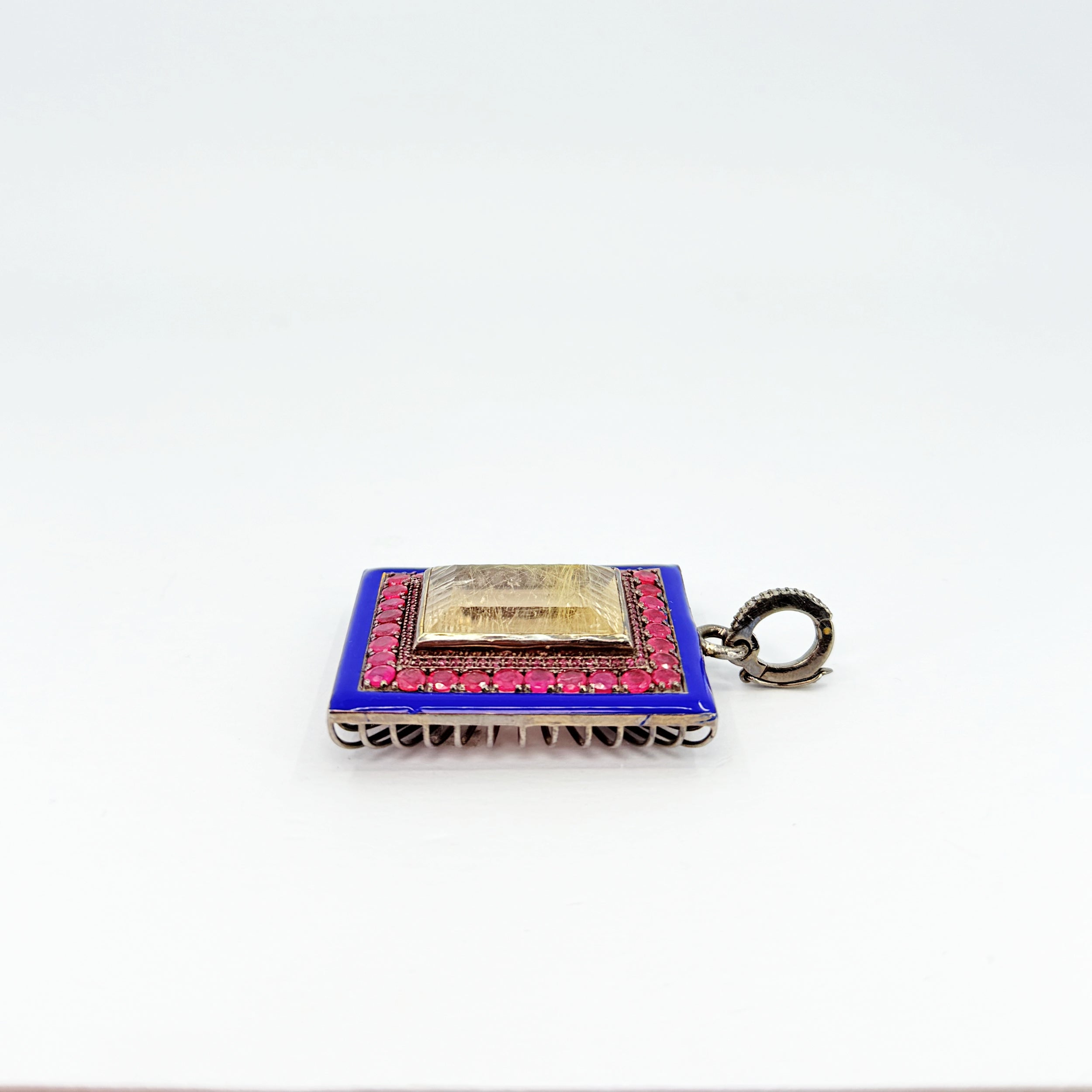 MIRROR MIRROR PENDANT