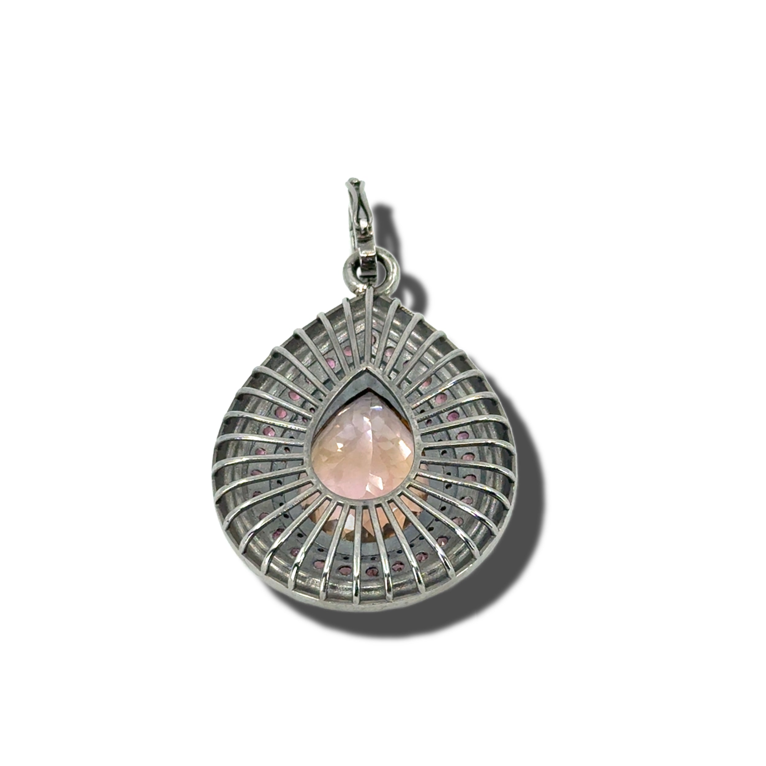PISTACHE PENDANT