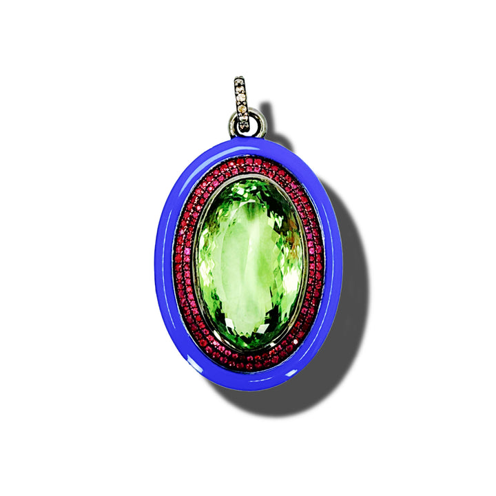SHE'S A STAR PENDANT