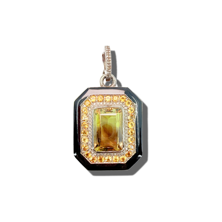 XO PENDANT